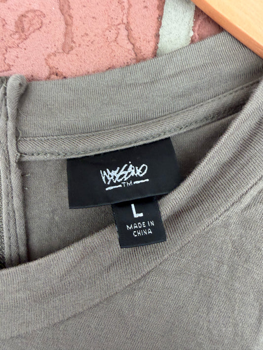 Mossimo grey shirt