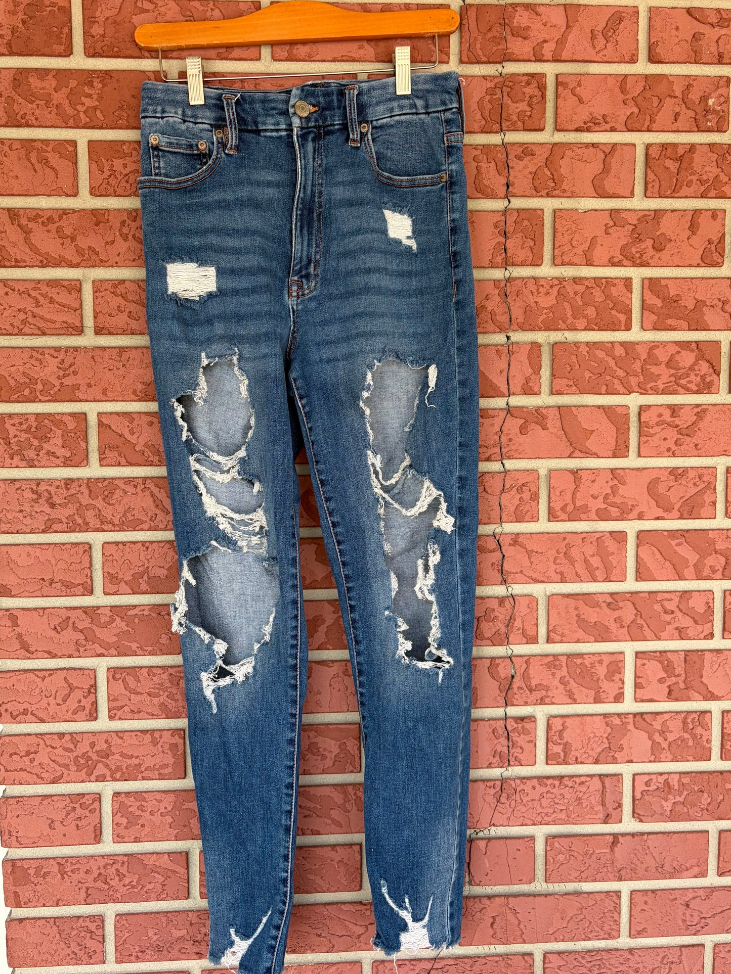 Aeropostale ripped jeans dark denim