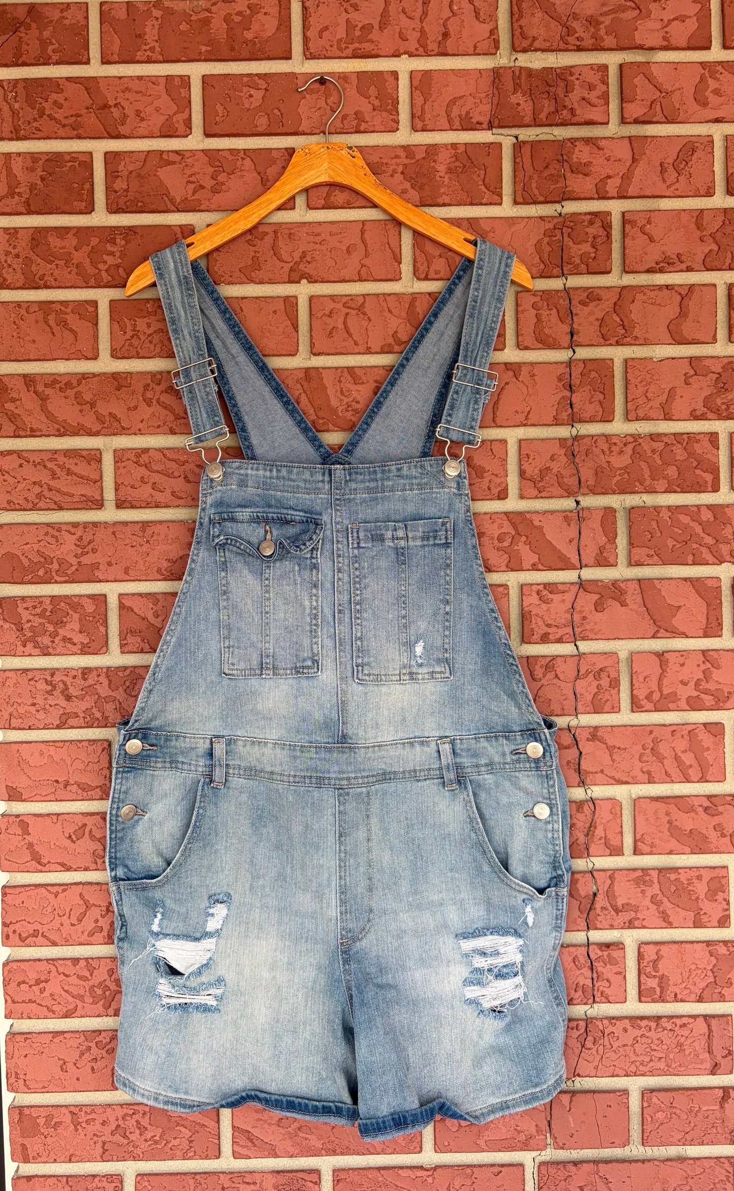 Distressed Denim Short Overslls
