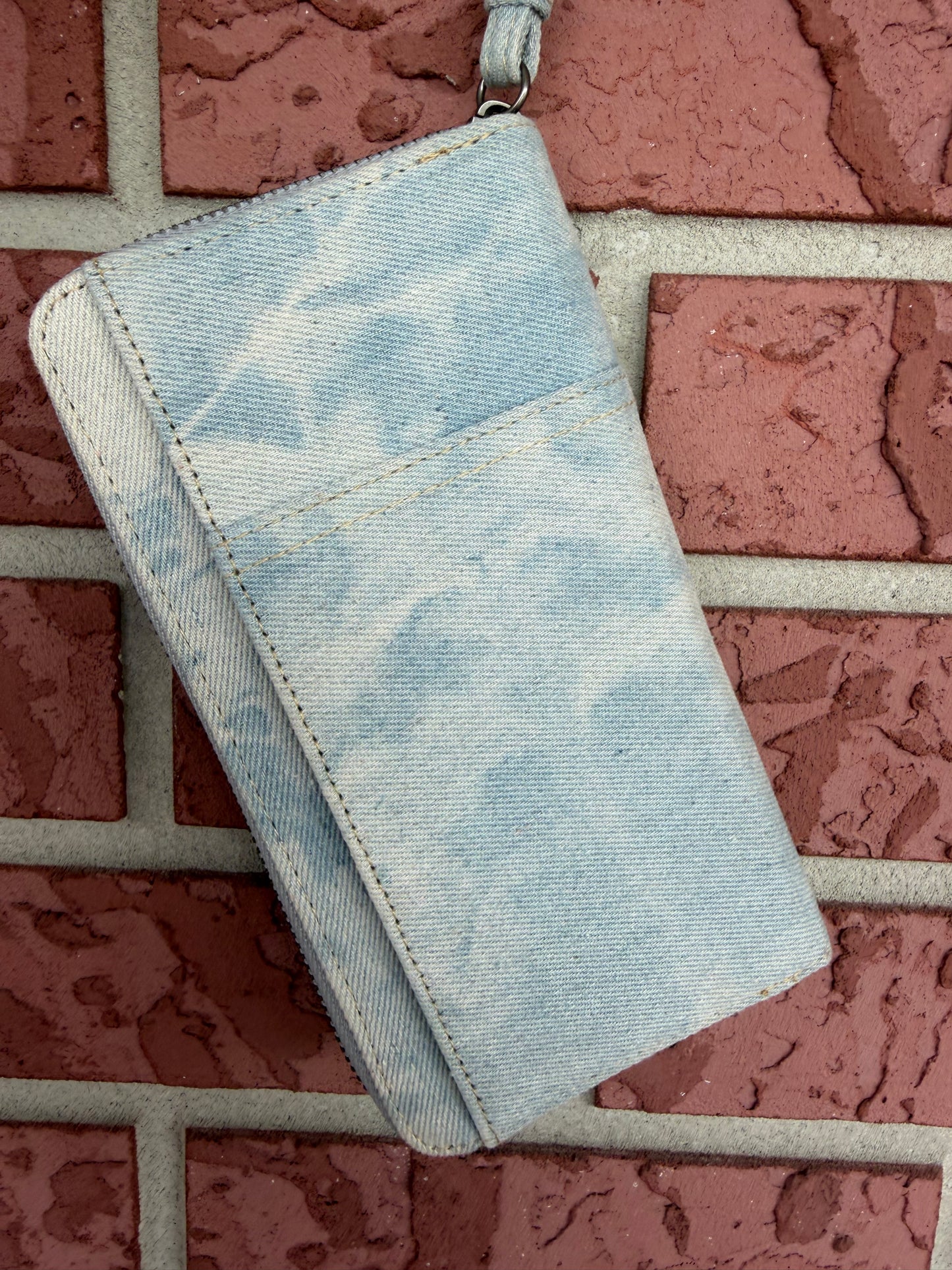 8380 No Boundaries Wallet