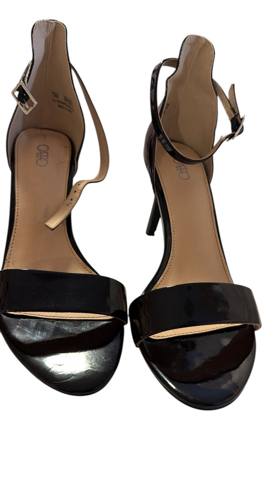 Cato black sleek mid pump heel