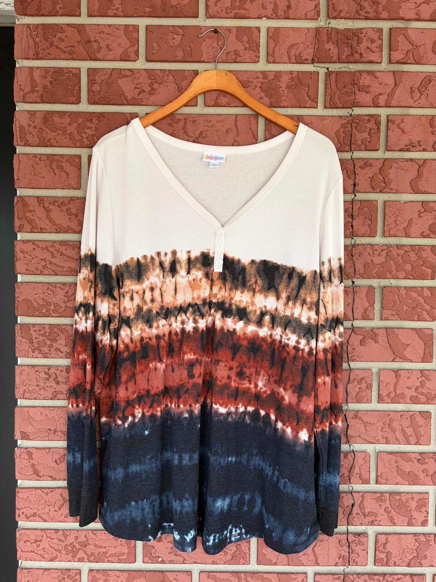 Lularoe long sleeve tie dye top