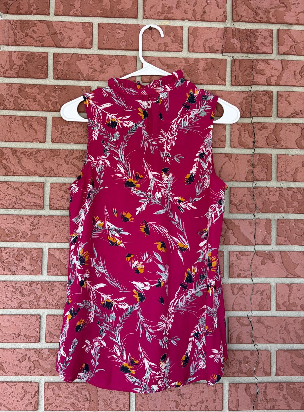 Van Heusen Burgundy Feather Top