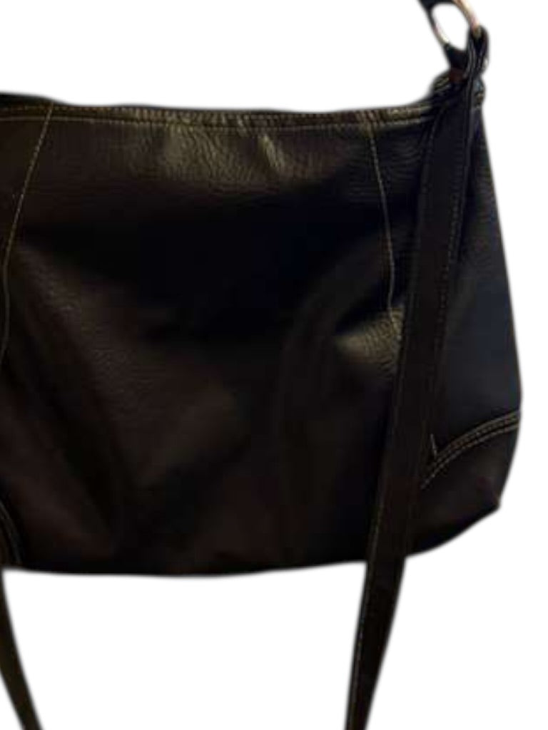 61101 Cato black leather like bag
