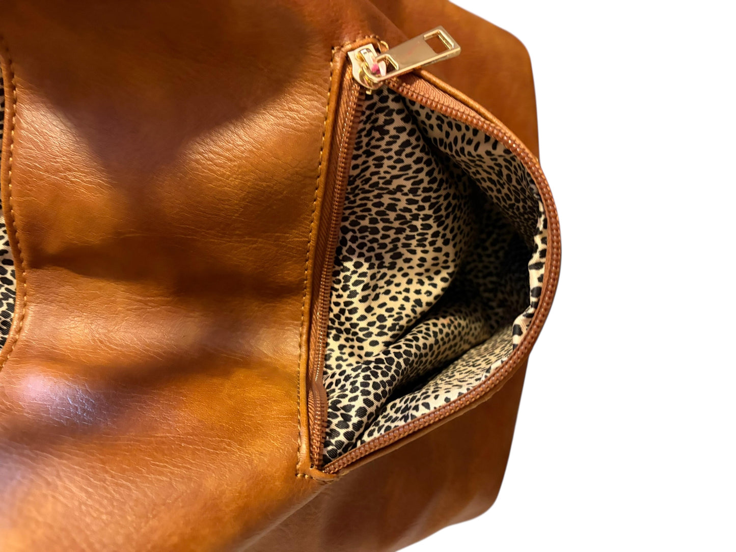 61100 Tan leather bag