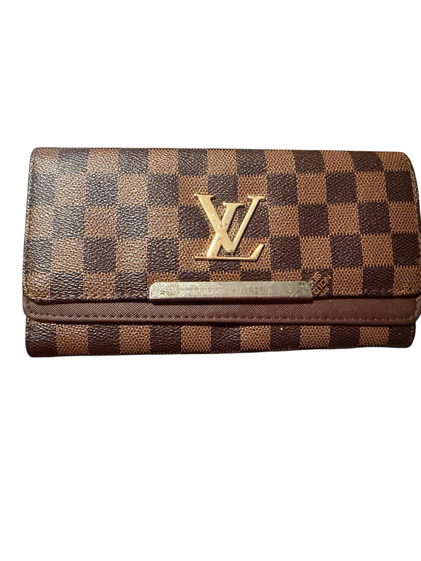 LV wallet NA consignment
