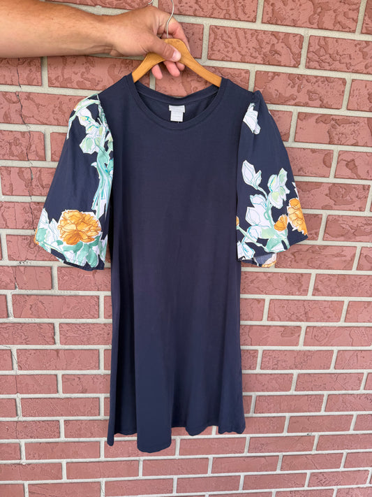 Chico’s navy blue floral sleeve dress