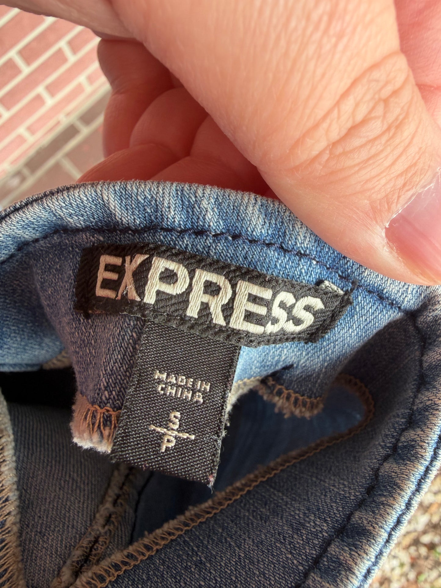5354 Express jean denim crop top