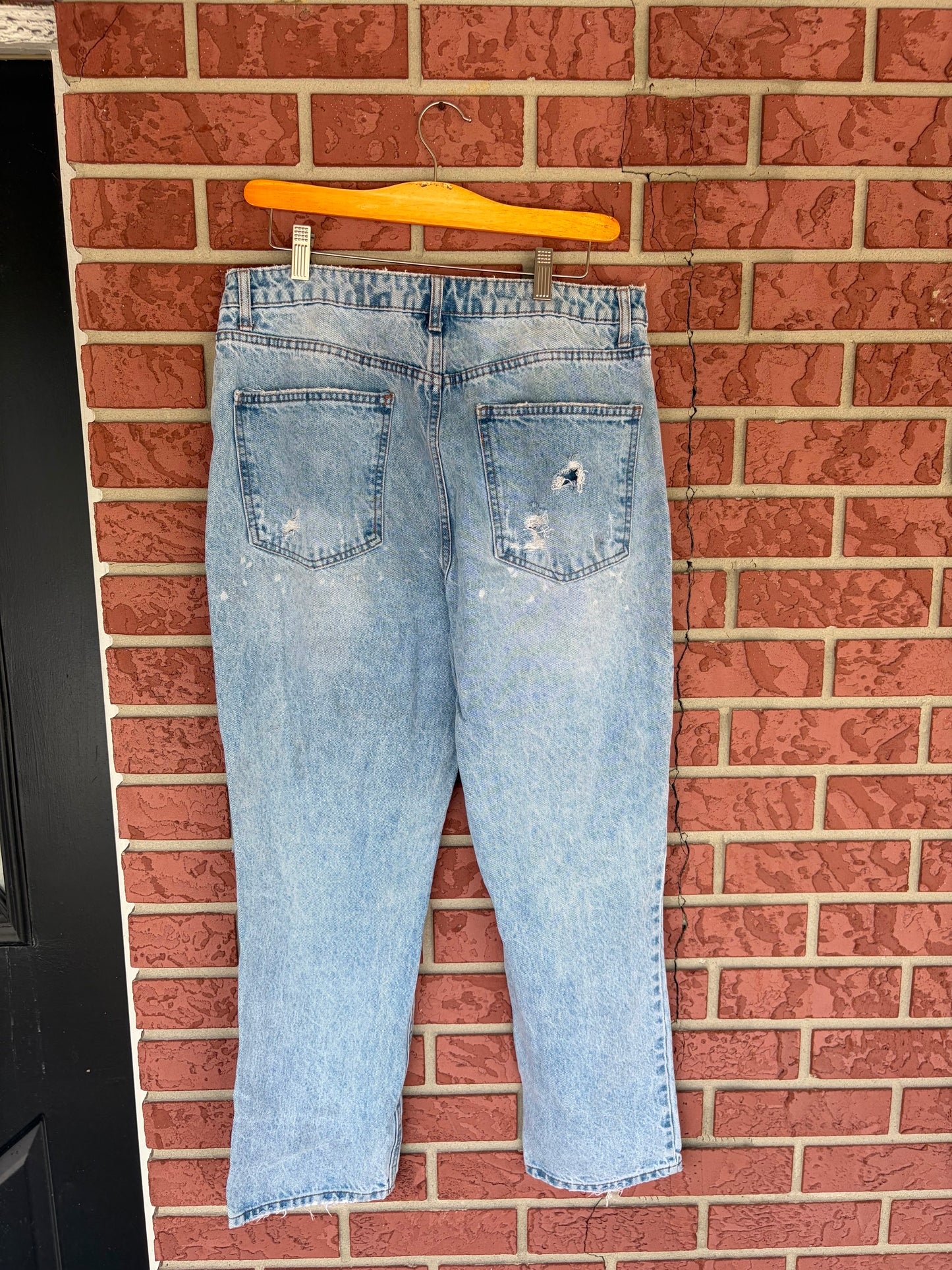 Light Wash Distressed Jeans