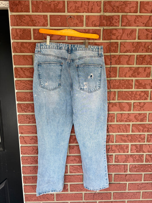 Light Wash Distressed Jeans