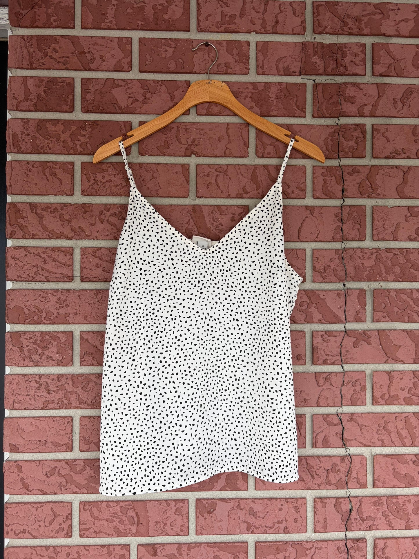 A new day dots cami white and black