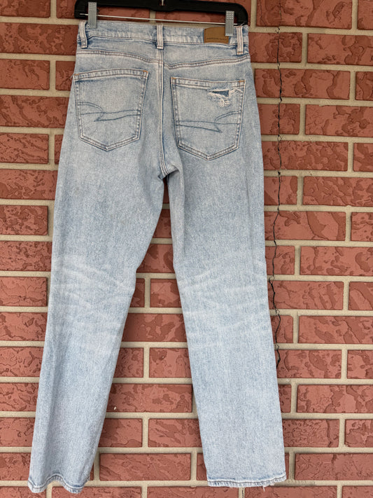 American Eagle light washed ripped jeans