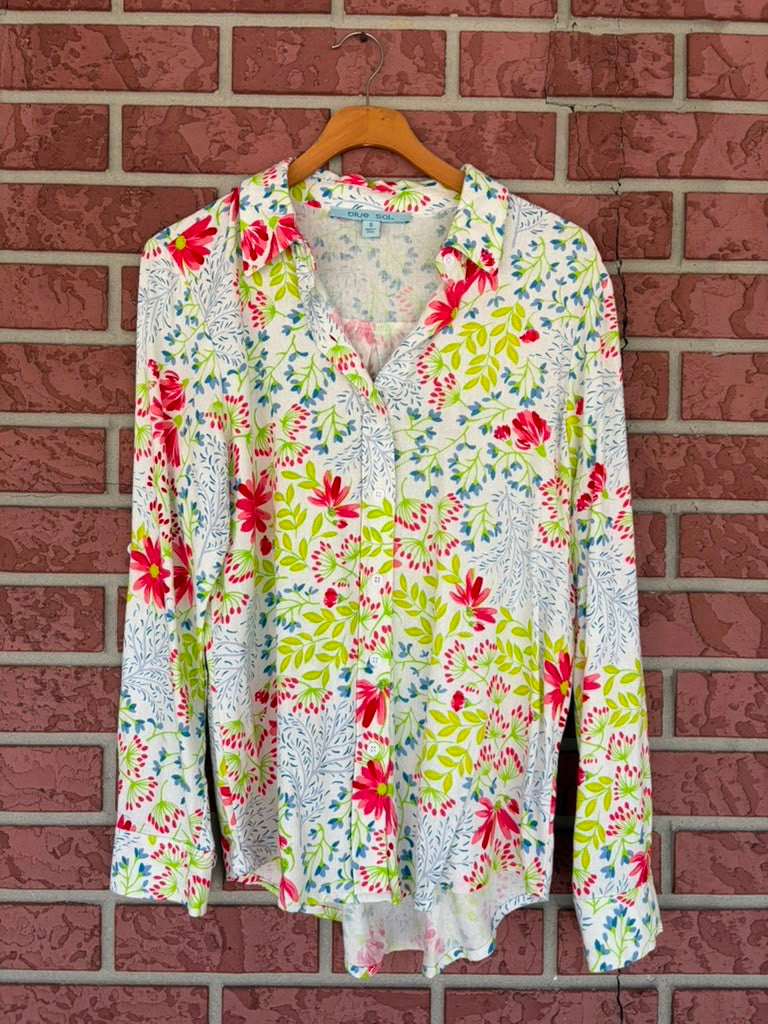 Blu Sol floral button up top