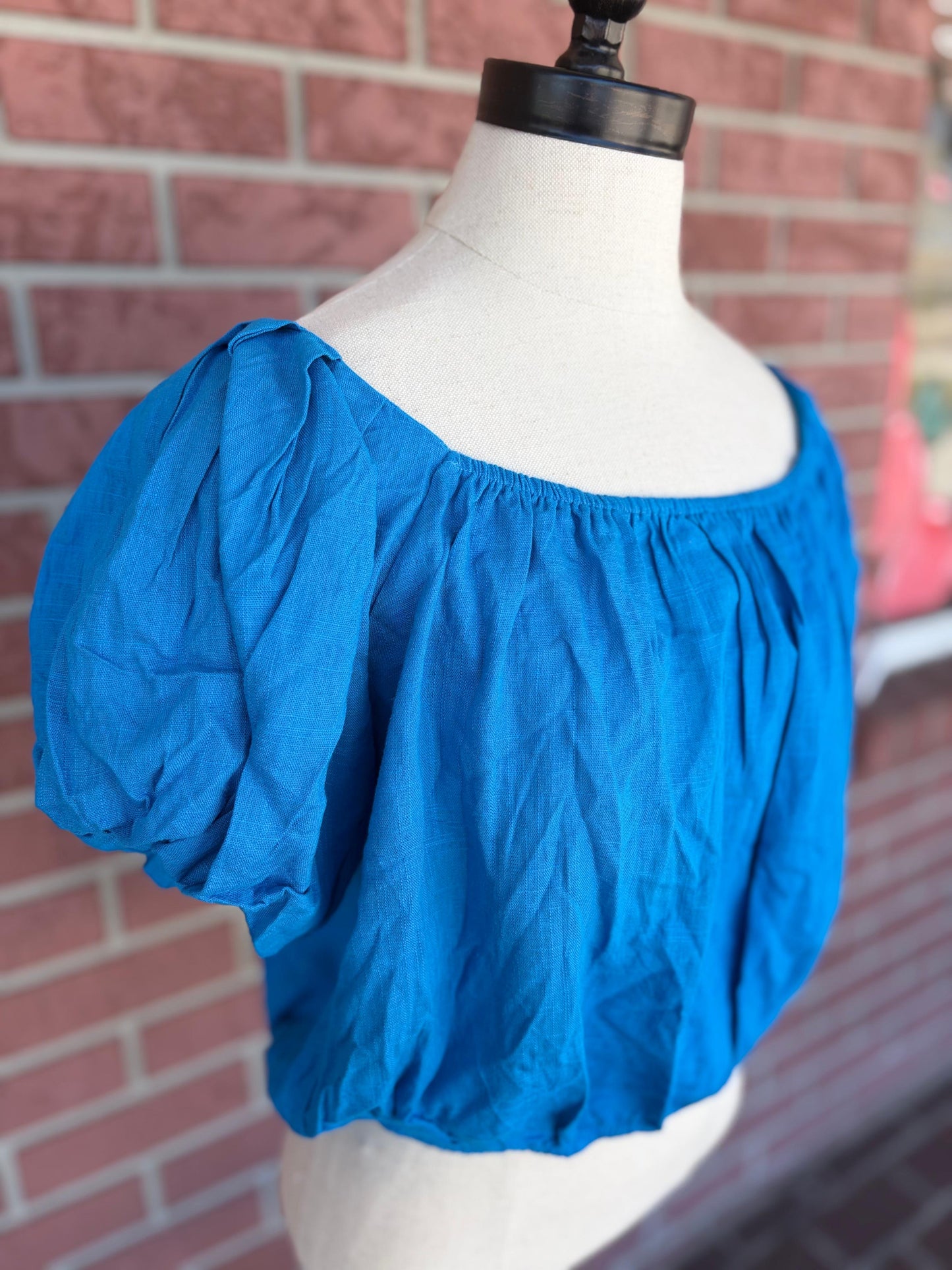 Blue puff sleeve crop top