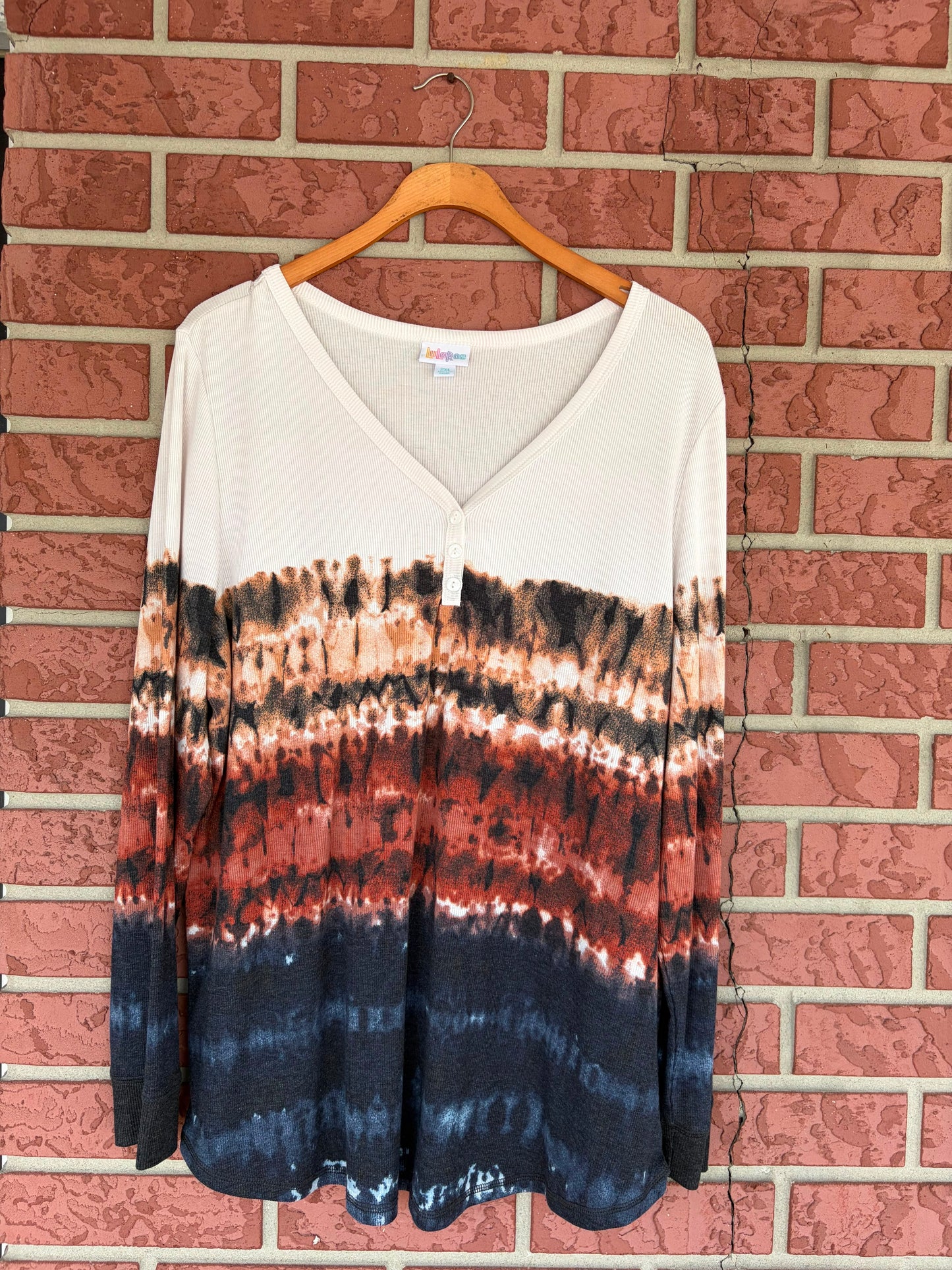 Lularoe long sleeve tie dye top