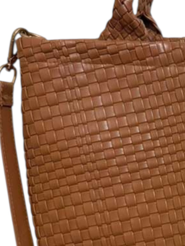 61107 Thirty One Tan croc bag with strap extension