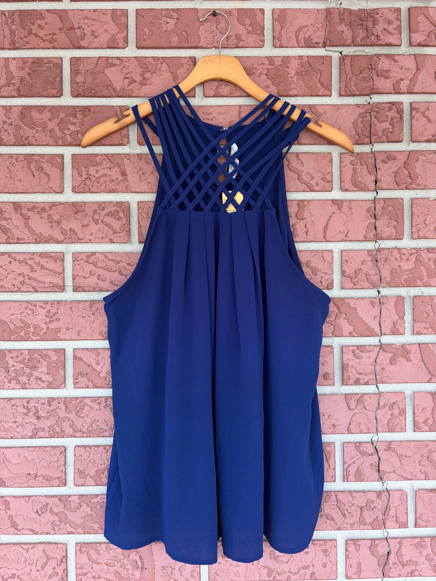 SWEET WANDERER Blue Cross Top
