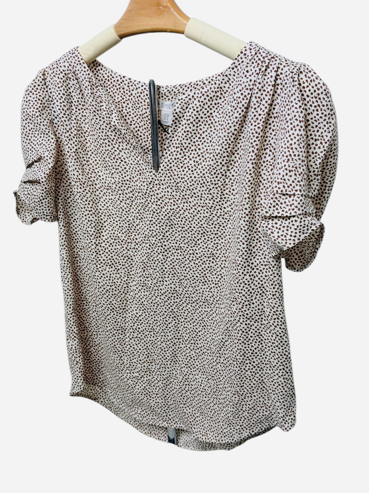 71 Elaine Rose speckled ruffle sleeve top