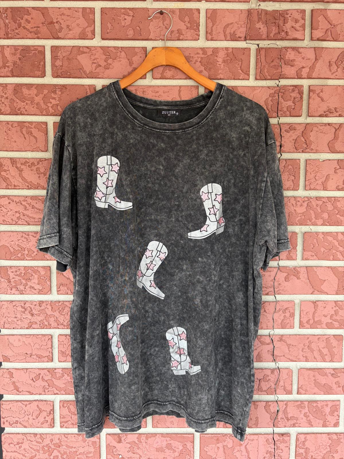 Zutter Charcoal Boots Tee