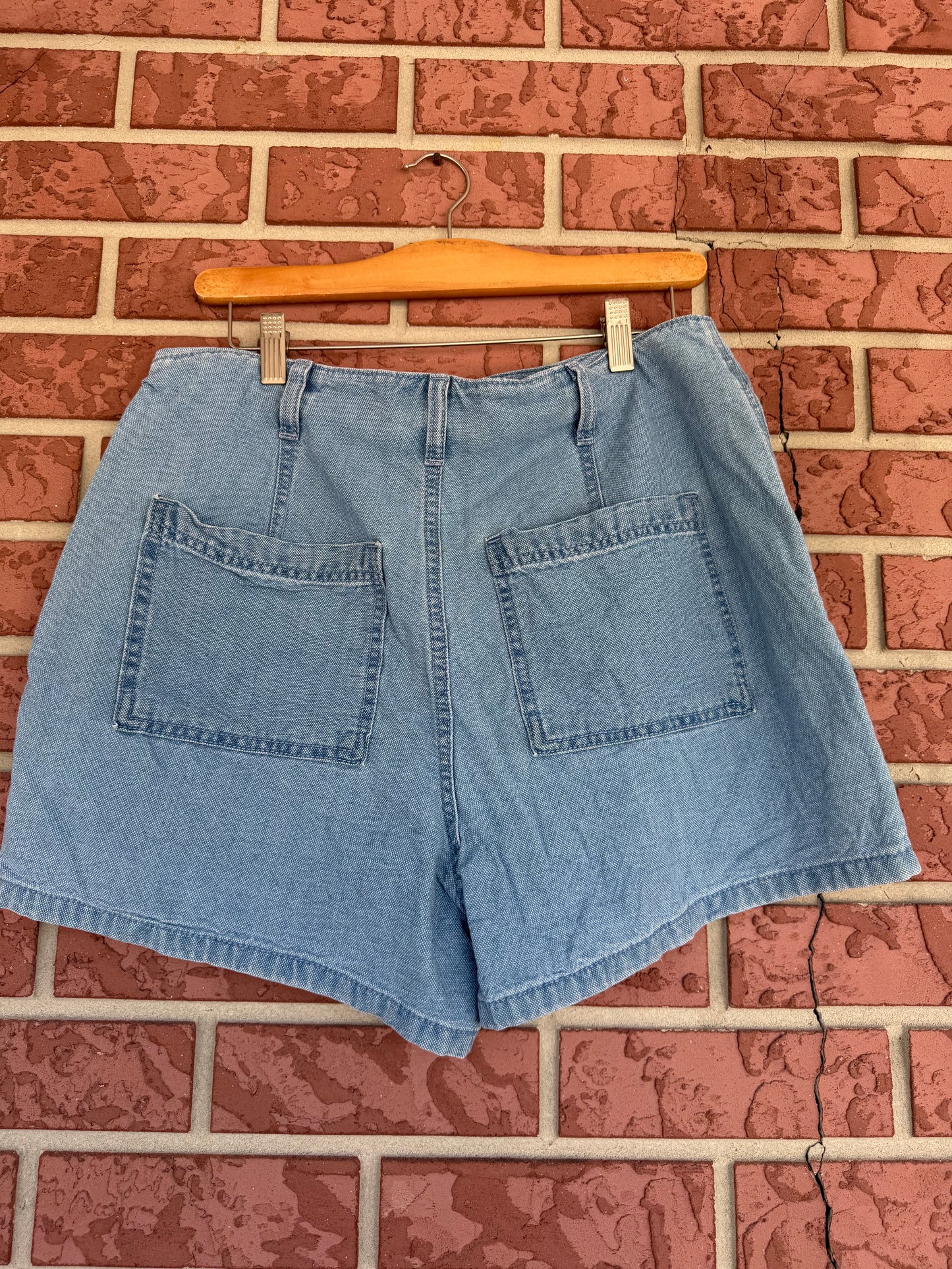 Universal Thread blue denim shorts