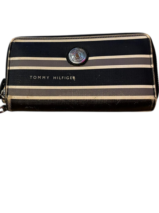 Tommy Hilfiger wristlet stripes
