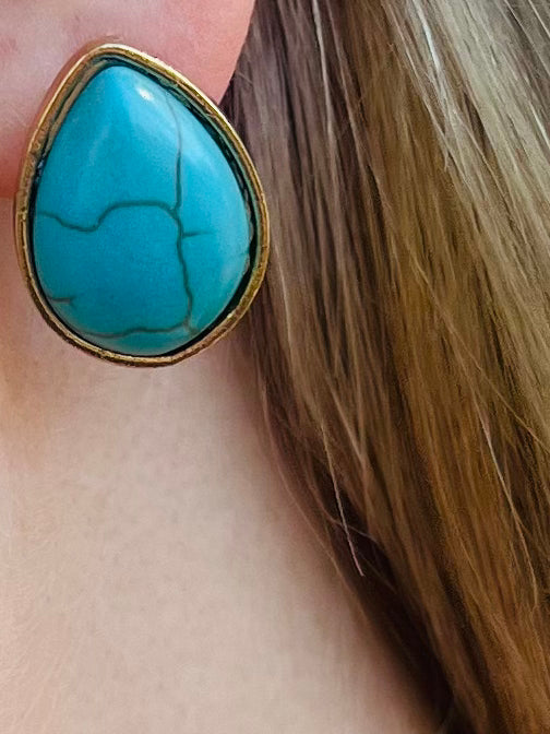 Tear drop turquoise earring